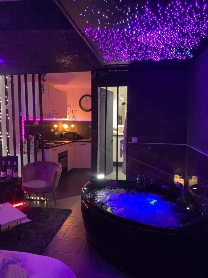 Loveroom34 Montagnac  Bagian luar foto