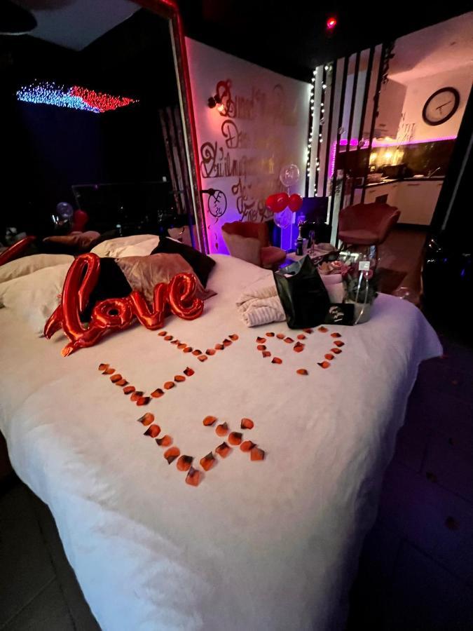 Loveroom34 Montagnac  Bagian luar foto